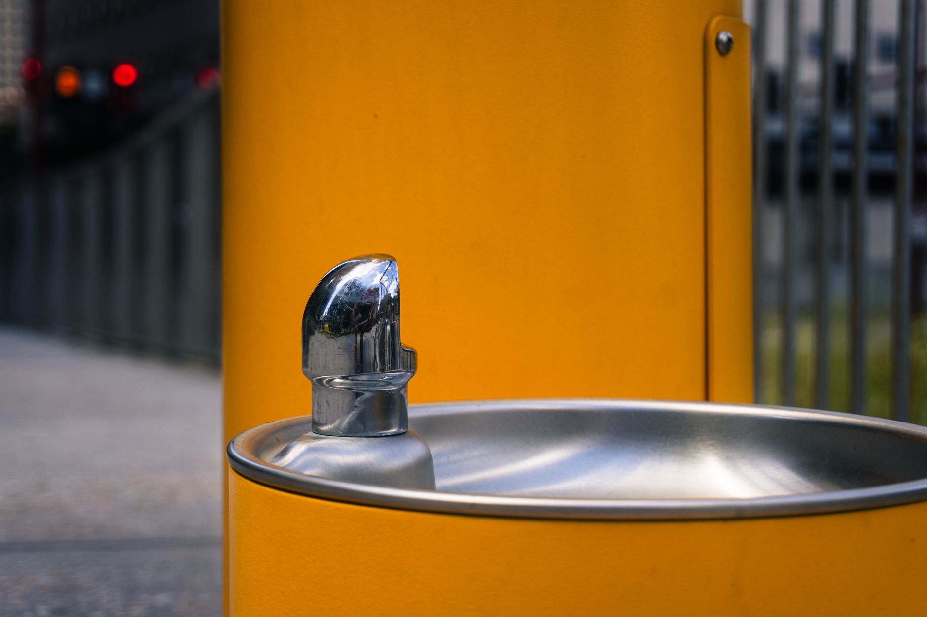 "From Clean Water to Better Hydration: The Benefits of a Cat Water Fountain Explained"