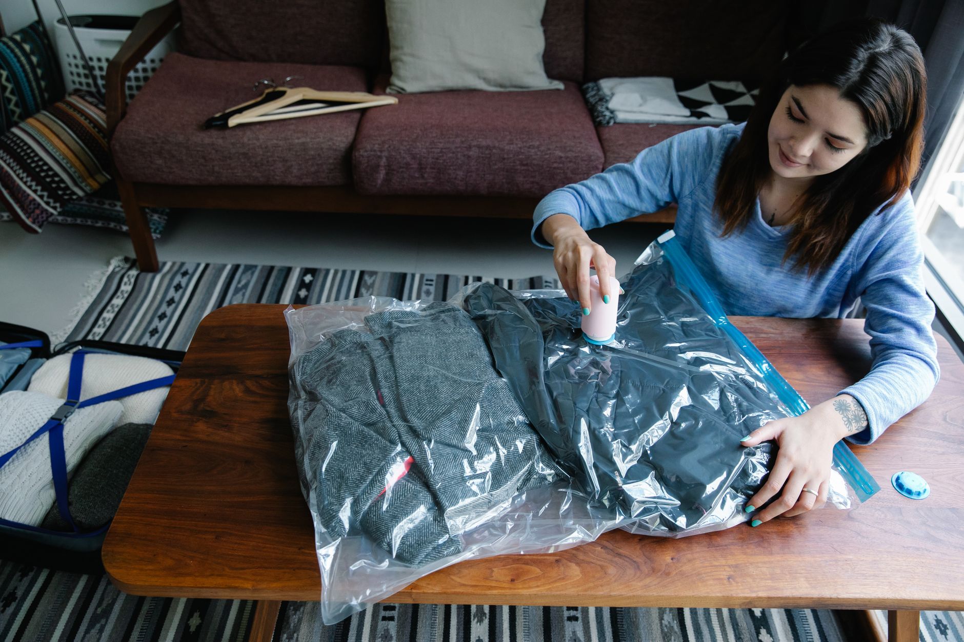 Vacuum Bags for Clothes Help Prevent Odors and Mildew